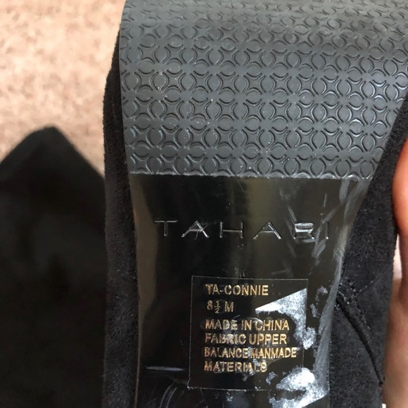 SOLD🚫Tahari Boots - Picture 2 of 2